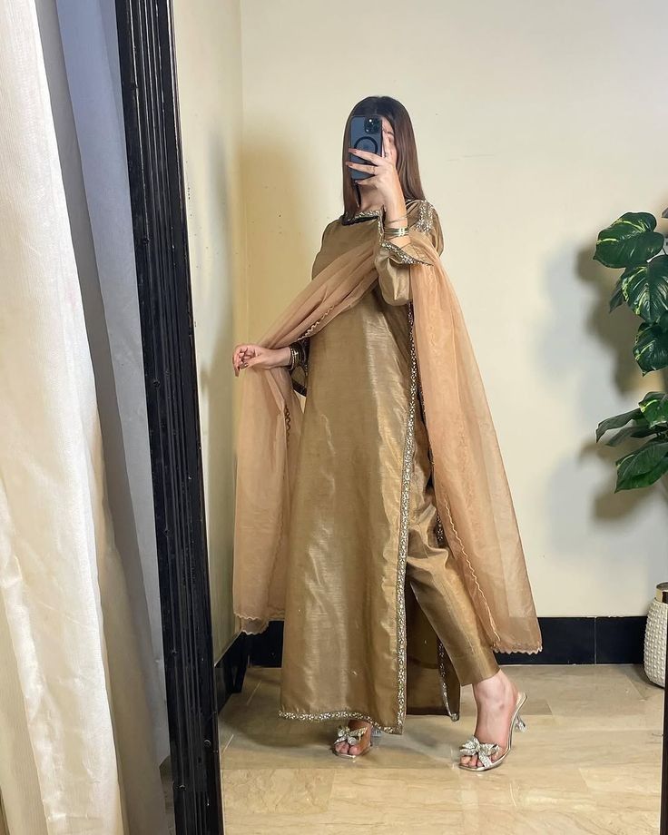 Elegant Simple Dress