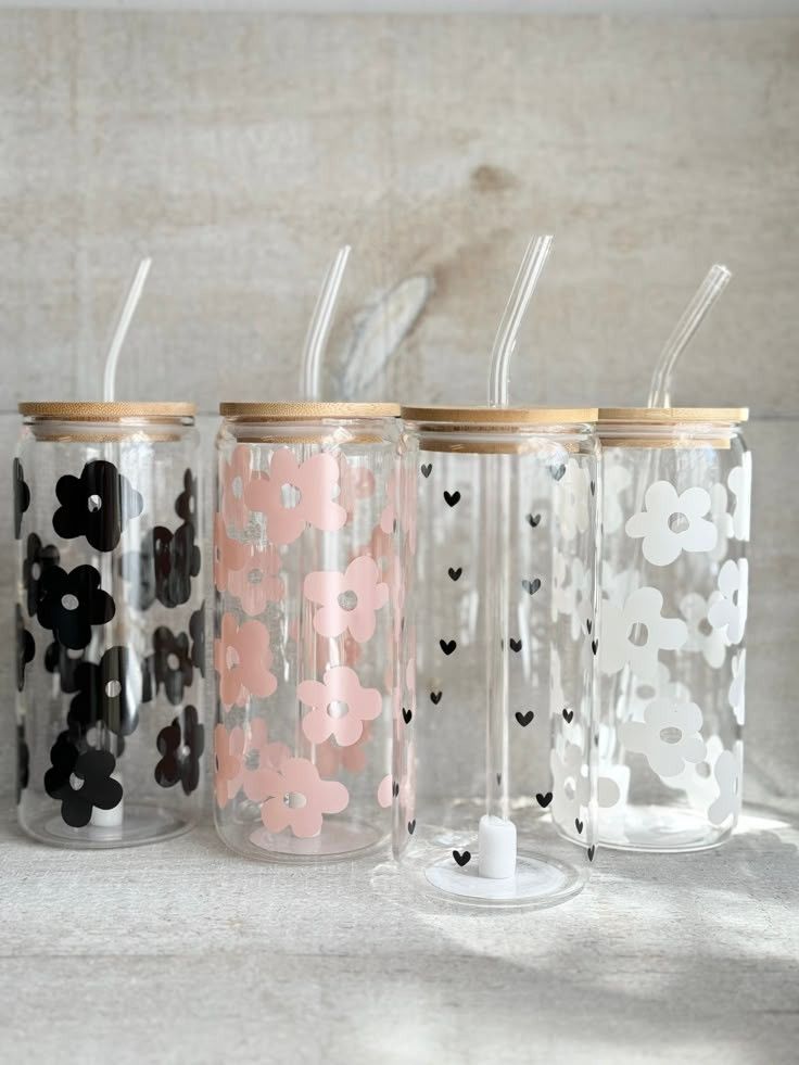 Cute Bow & Heart Glass Tumbler with Straw